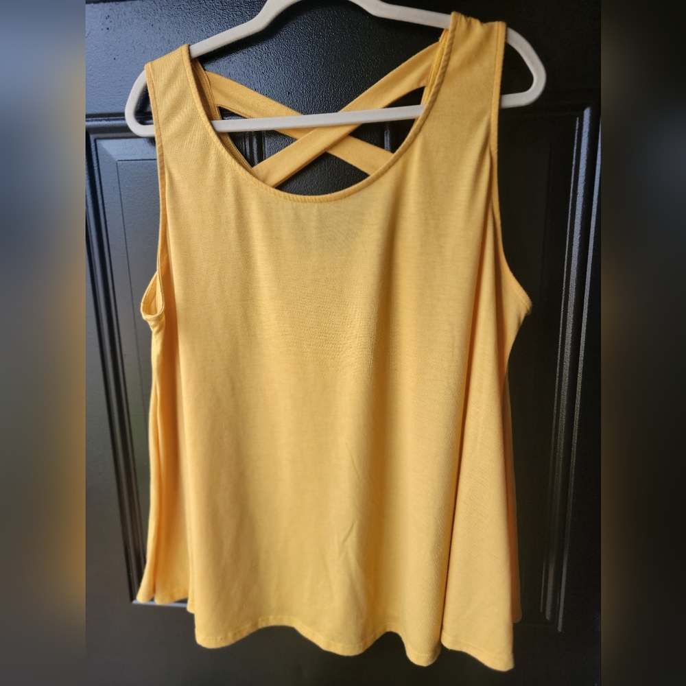 Yellow Paper plane sleeveless top 2X